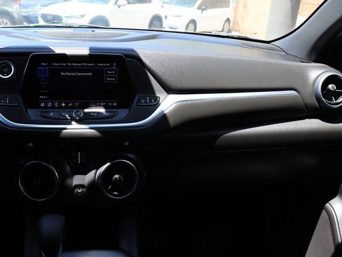 Used 2021 Chevrolet Blazer LT FWD image 44