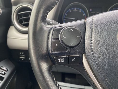 Used 2018 Toyota RAV4 XLE image 19