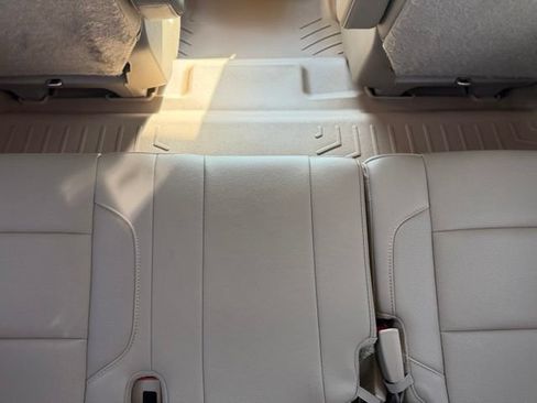 Used 2020 GMC Yukon SLT w/ Open Road Package AWD/4WD image 24