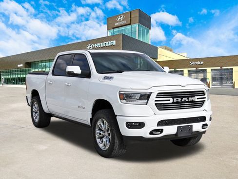 Used 2024 RAM 1500 Laramie image 3