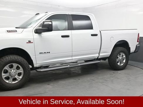 Used 2024 RAM 2500 Big Horn AWD/4WD image 3