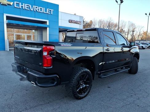 Used 2025 Chevrolet Silverado 1500 LT Trail Boss w/ Convenience Package II image 4