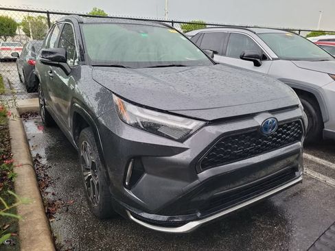 Used 2024 Toyota RAV4 XSE AWD/4WD image 2