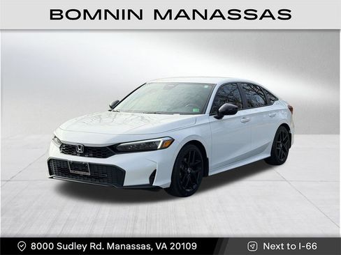 Used 2025 Honda Civic Sport image 3