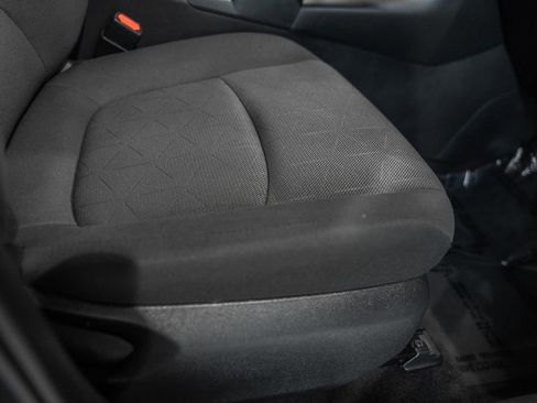 Used 2023 Toyota RAV4 XLE image 32