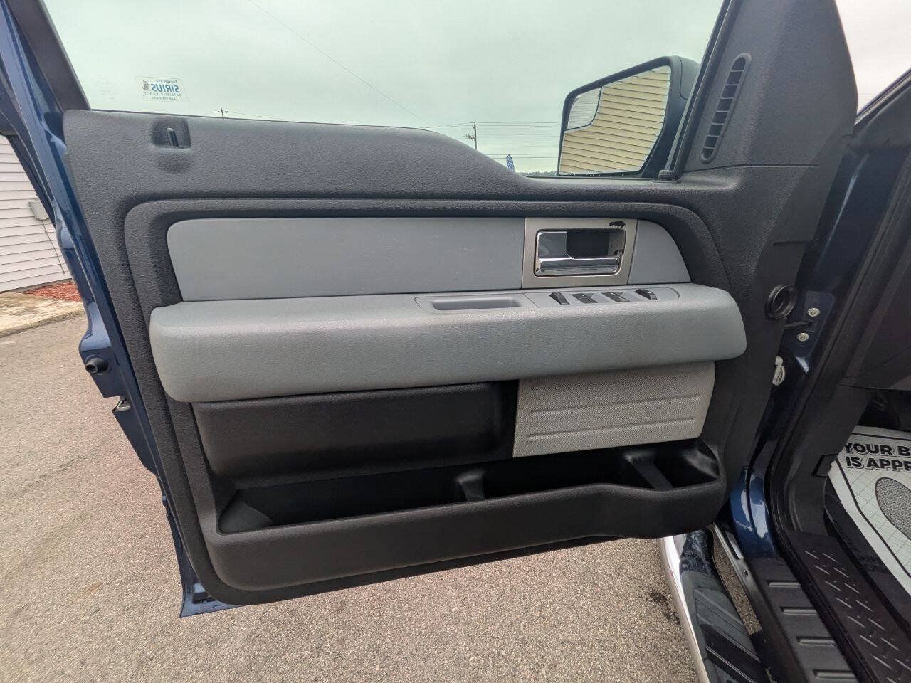 Used 2011 Ford F150 XLT w/ XLT Chrome Pkg RWD image 18