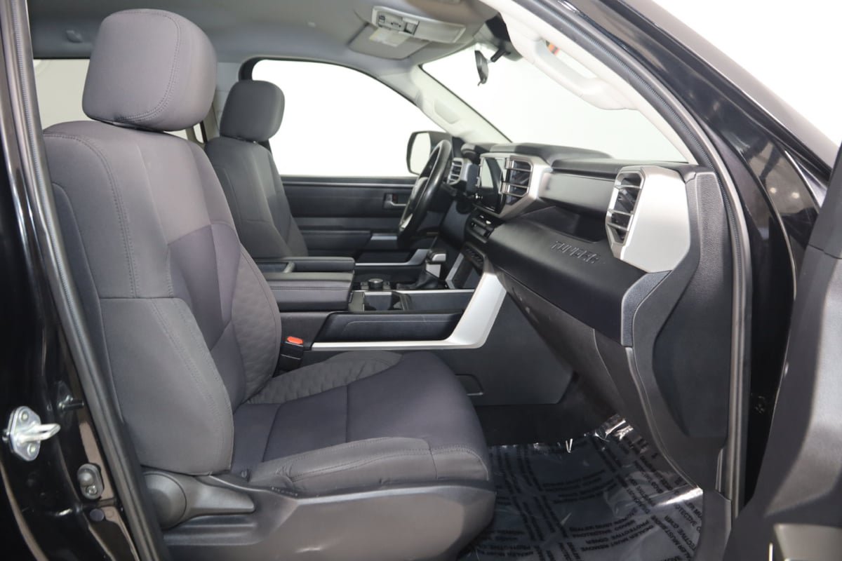 Used 2022 Toyota Tundra SR5 AWD/4WD image 11
