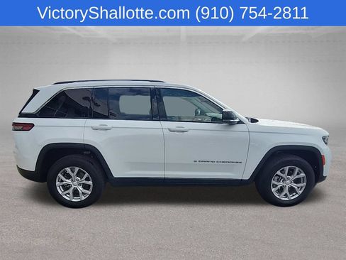 Used 2023 Jeep Grand Cherokee Limited AWD/4WD image 33