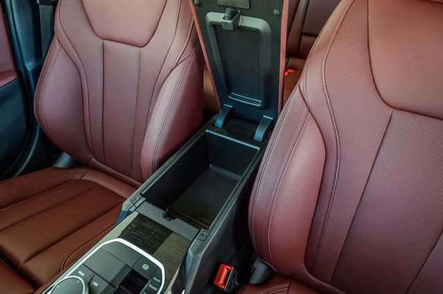 Used 2022 BMW 330i Sedan w/ M Sport Package RWD image 44