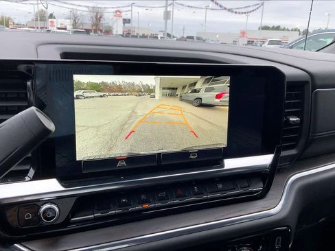 Used 2025 GMC Sierra 1500 SLT image 27