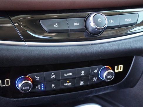 Used 2021 Buick Enclave Avenir w/ Avenir Technology Package image 15