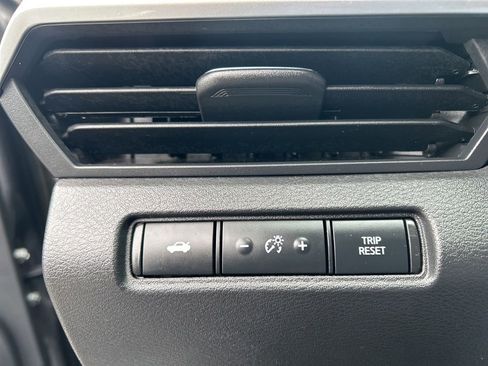 Certified 2025 Nissan Altima 2.5 SV FWD image 17