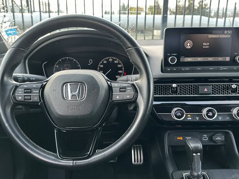 Used 2023 Honda Civic Sport image 16