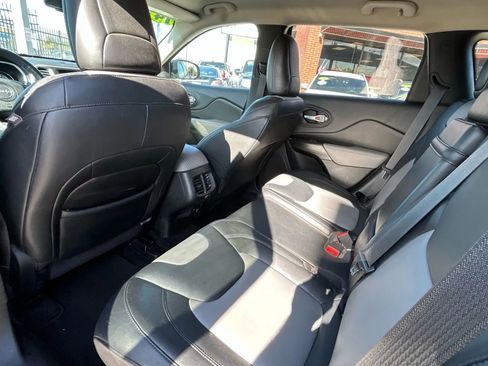 Used 2014 Jeep Cherokee Limited w/ Trailer Tow Group image 10