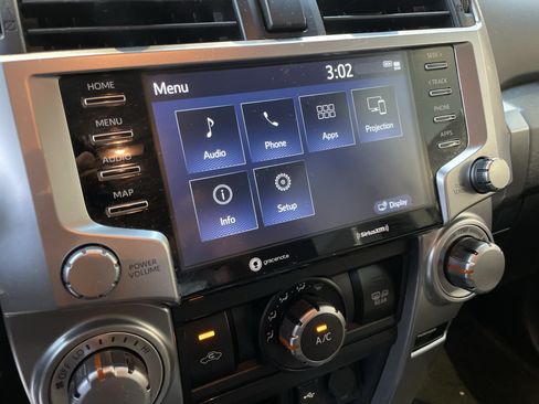 Used 2021 Toyota 4Runner SR5 AWD/4WD image 25