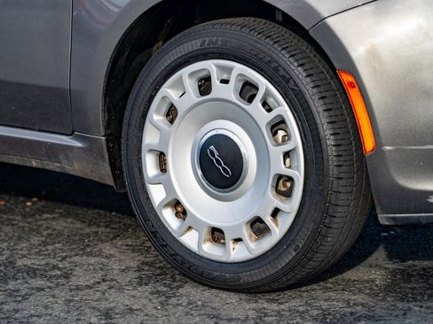 Used 2013 FIAT 500 Pop image 7