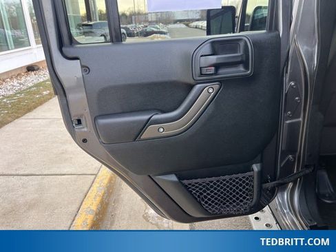 Used 2018 Jeep Wrangler Unlimited Sport image 16