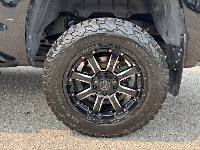 Used 2020 Toyota Tundra SR5 AWD/4WD image 26
