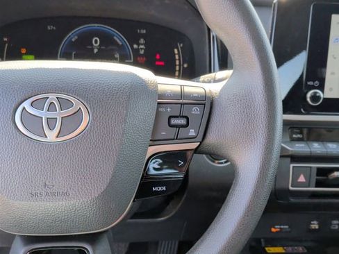 Certified 2025 Toyota Camry LE image 17