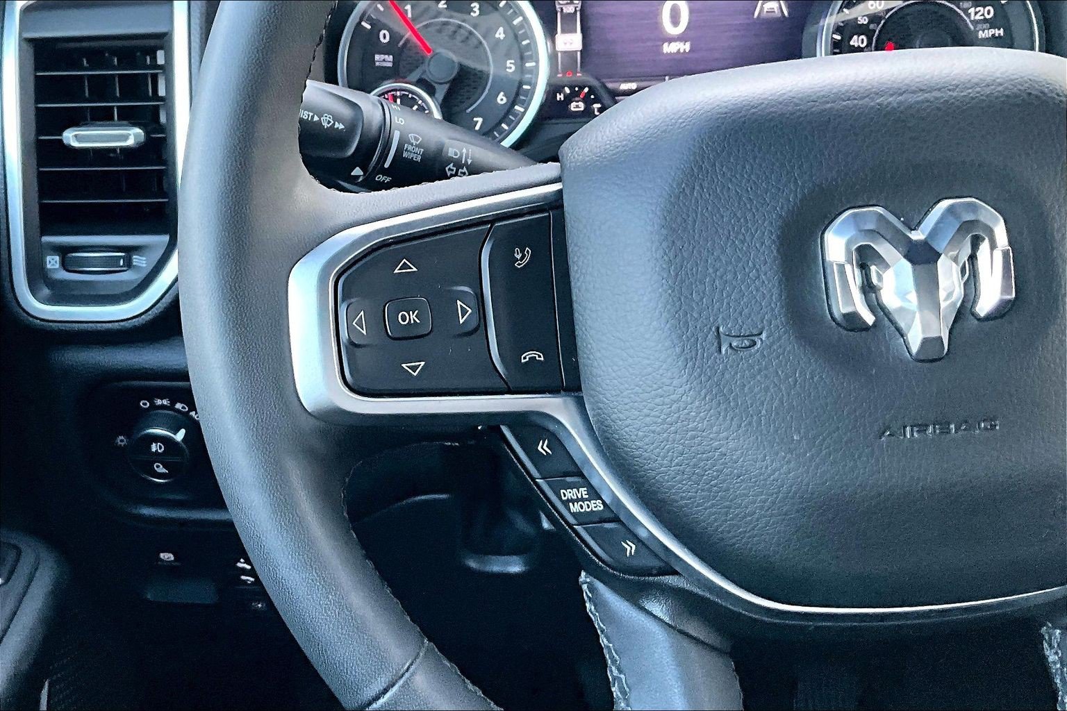 Used 2025 RAM 1500 Big Horn AWD/4WD image 15