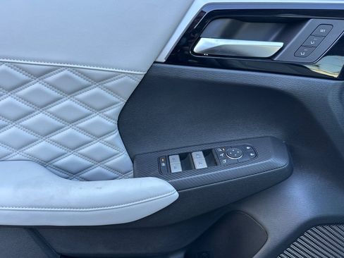 New 2025 Mitsubishi Outlander SEL image 10