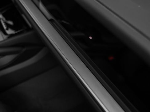 New 2026 Porsche Cayenne image 28