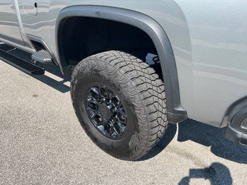 Used 2025 Chevrolet Silverado 2500 ZR2 w/ ZR2 Bison Edition AWD/4WD image 18