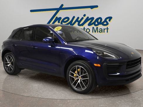 Used 2022 Porsche Macan image 1