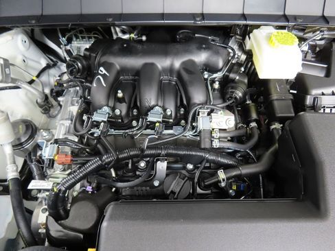 New 2026 Nissan Pathfinder SL image 10