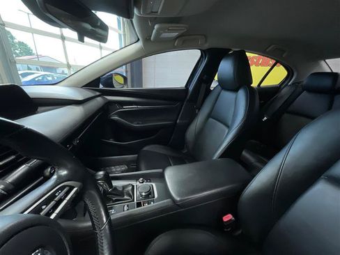 Used 2021 MAZDA MAZDA3 s FWD image 12