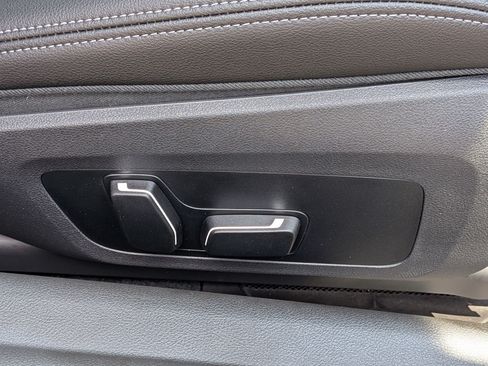 New 2026 BMW 230i Coupe w/ M Sport Package RWD image 32
