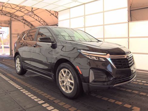 Used 2024 Chevrolet Equinox LT FWD image 2