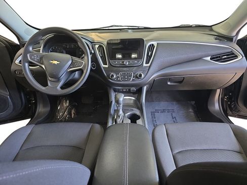 Used 2024 Chevrolet Malibu LT FWD image 9