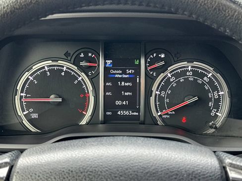 Used 2021 Toyota 4Runner TRD Off-Road Premium w/ Moonroof Package AWD/4WD image 26