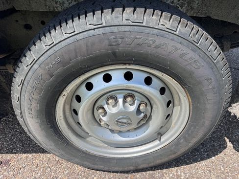 Used 2019 Nissan NV 2500 S image 15