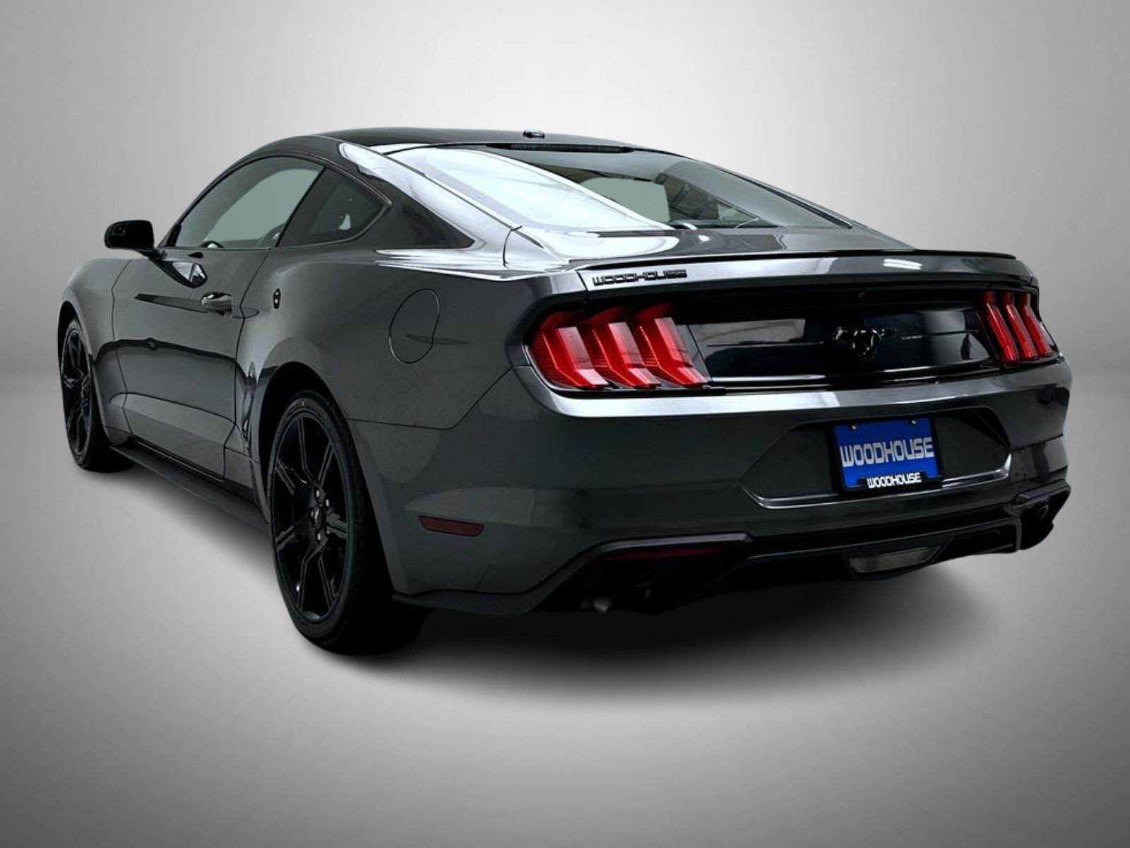 Used 2019 Ford Mustang Coupe w/ Black Accent Package RWD image 7