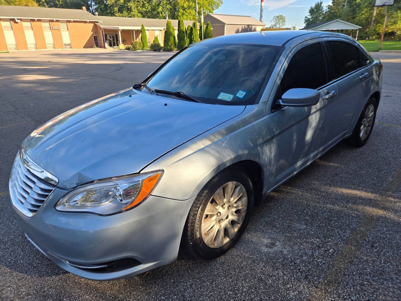 Used 2014 Chrysler 200 LX FWD image 3