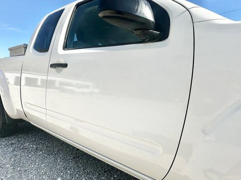 Used 2016 Nissan Frontier S RWD image 14