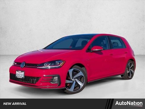Used 2020 Volkswagen GTI SE image 1
