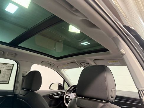 Used 2023 Audi Q7 2.0T Premium w/ Towing Package image 70