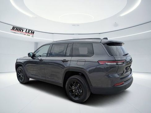 New 2026 Jeep Grand Cherokee L 2WD image 5
