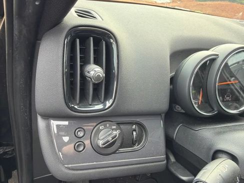 Used 2017 MINI Cooper Countryman ALL4 AWD/4WD image 7