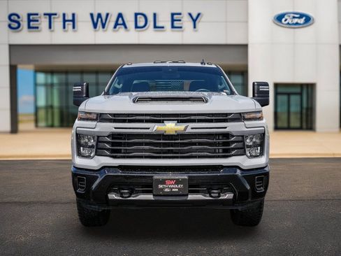 Used 2025 Chevrolet Silverado 2500 Custom w/ Custom Convenience Package AWD/4WD image 44