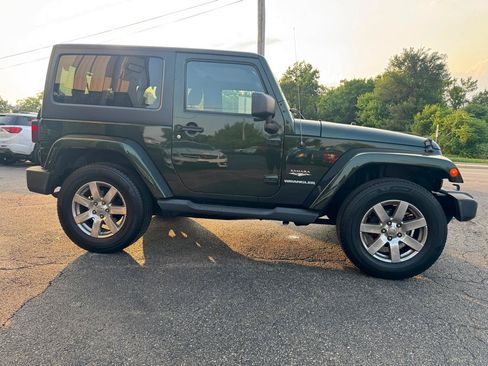 Used 2012 Jeep Wrangler Sahara w/ Connectivity Group AWD/4WD image 6