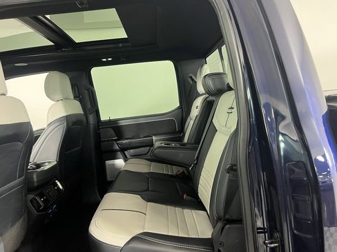 Used 2022 Ford F150 Lightning Platinum image 24