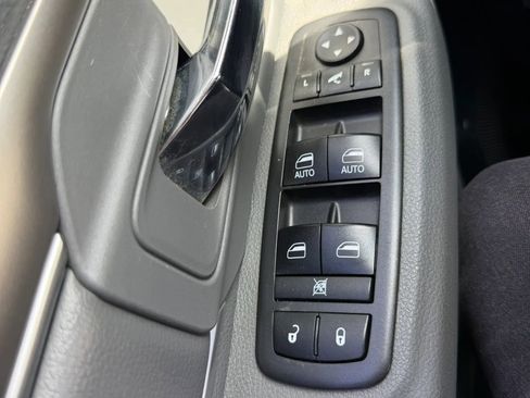 Used 2018 RAM 1500 Big Horn image 22