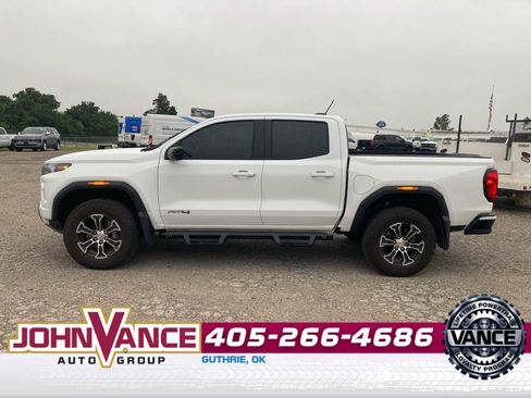 Used 2025 GMC Canyon AT4 w/ Technology Plus Package AWD/4WD image 2