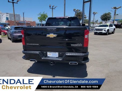 Certified 2023 Chevrolet Silverado 1500 High Country w/ High Country Premium Package AWD/4WD image 7