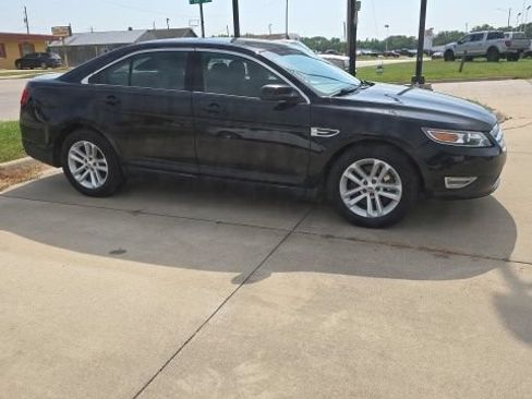 Used 2018 Ford Taurus Police Interceptor AWD image 3