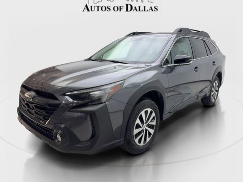 Used 2025 Subaru Outback Premium image 2